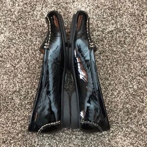 Me Too black patent flats